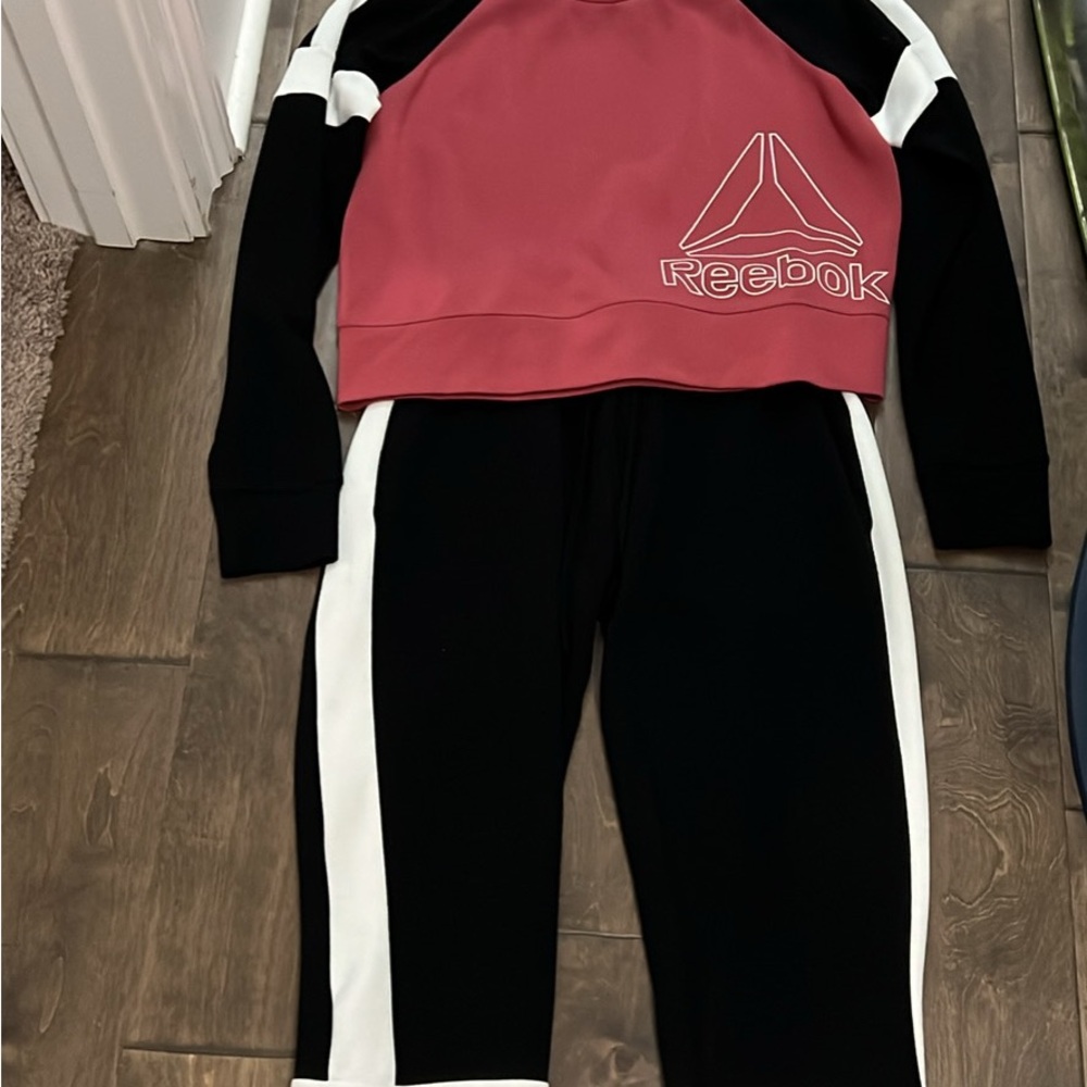 Reebok 2pc set - Picture 2 of 2